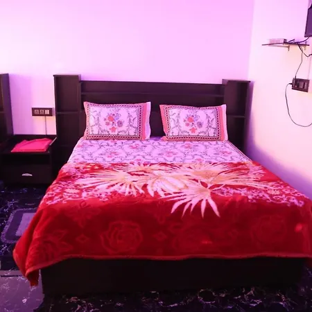 Garden Villa Homestay ! Dandeli Ramnagar ! Eco Friendly Villa Londa Room photo