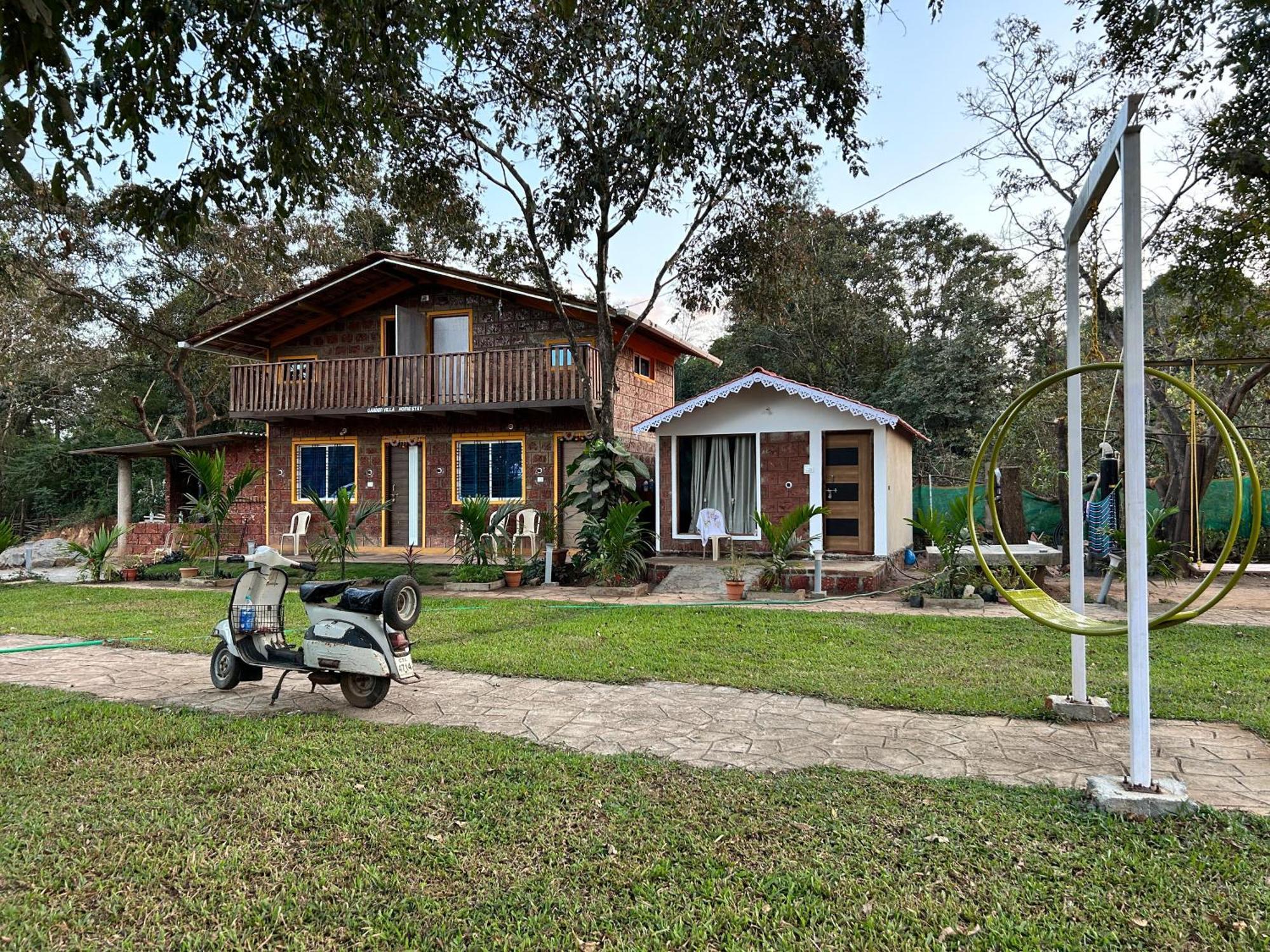 Garden ! Dandeli Ramnagar ! Eco Friendly Homestay